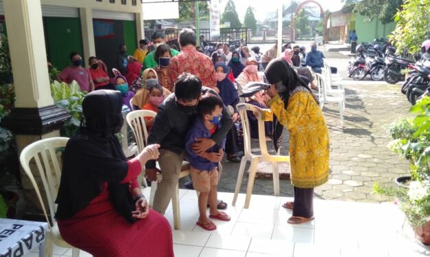 PENCAIRAN BANTUAN KABUPATEN TERDAMPAK COVID KELURAHAN PURBALINGGA KULON